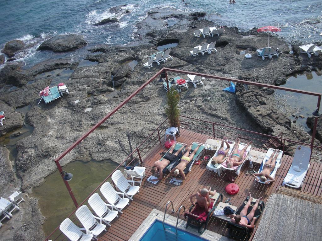 Yali Hotel Side Esterno foto